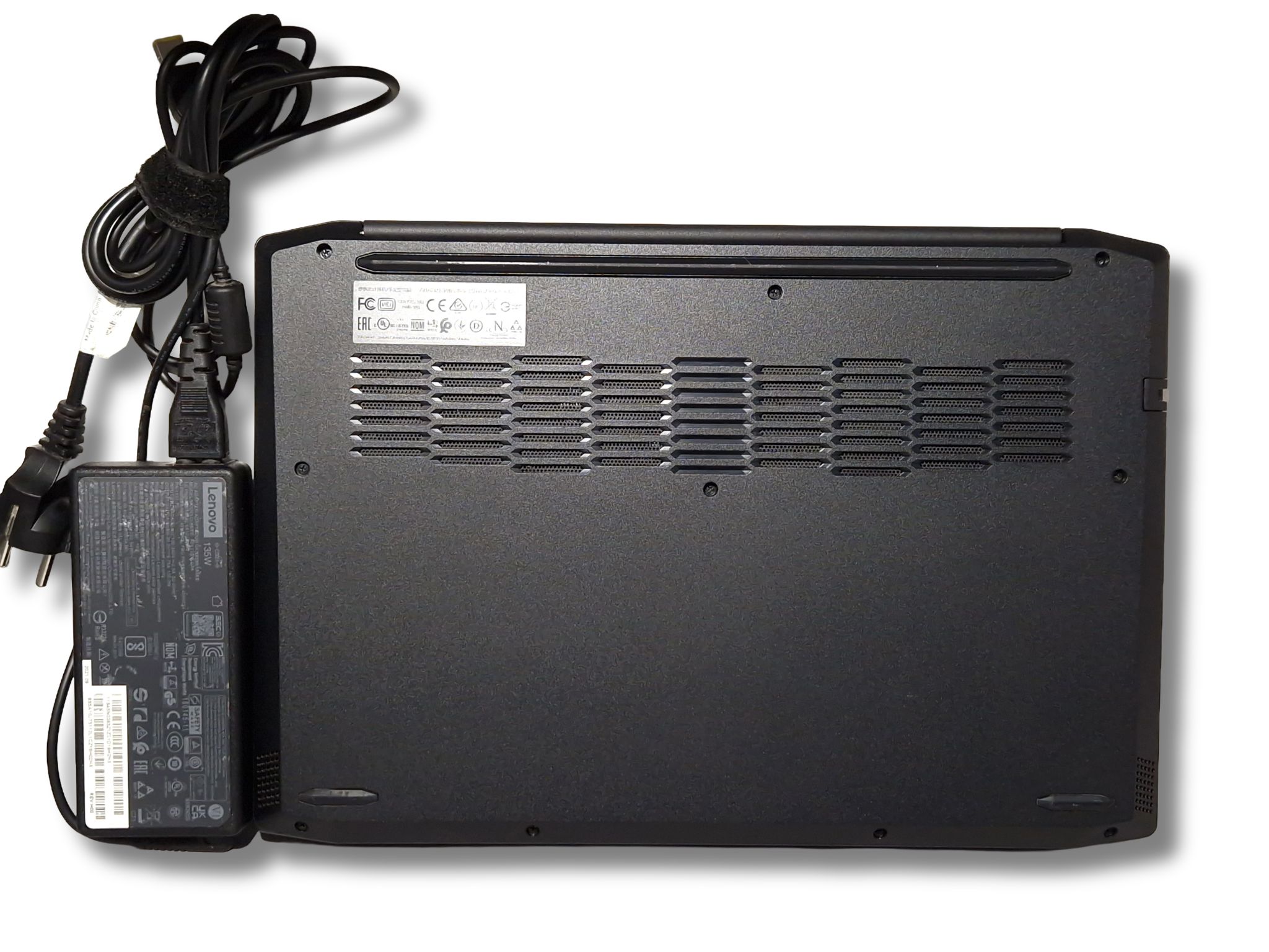 Ігровий ноутбук б/у Lenovo Ideapad Gaming 3 15.6 IPS Core i5-10300H 16/512 Гб SSD GTX 1650 4Гб - фото 5