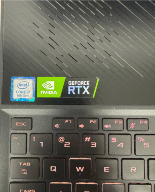 Asus ROG Zephyrus S15 GX531GW 144 Гц Intel Core i7-9750H RTX 2070 Max-Q - фото 3
