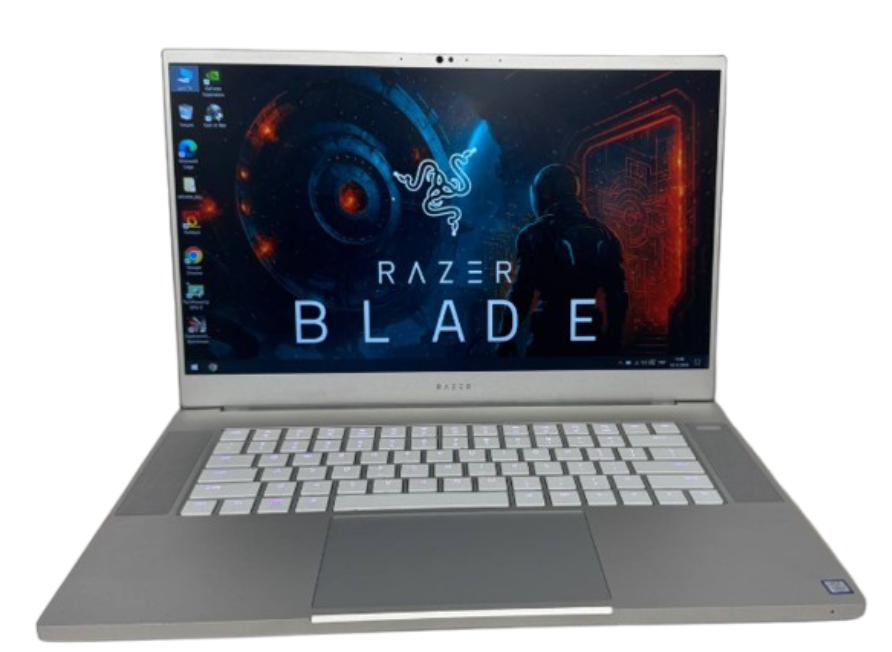 Razer Blade 15 RZ09-0301 Silver 144 Гц Intel Core i7-9750H NVIDIA GeForce RTX 2070 Max-Q