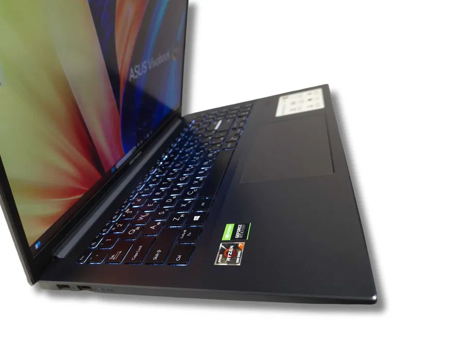 Ігровий ноутбук б/у Asus Vivobook Pro M3500QC IPS Ryzen 7 5800H 8/512 RTX 3050 - фото 3